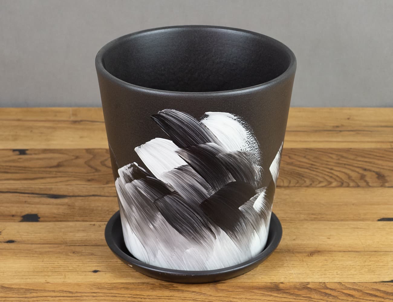 Горшок Monochrome Ø22
