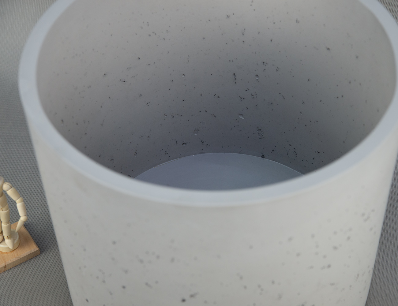 Кашпо Фактура Ø36 серый