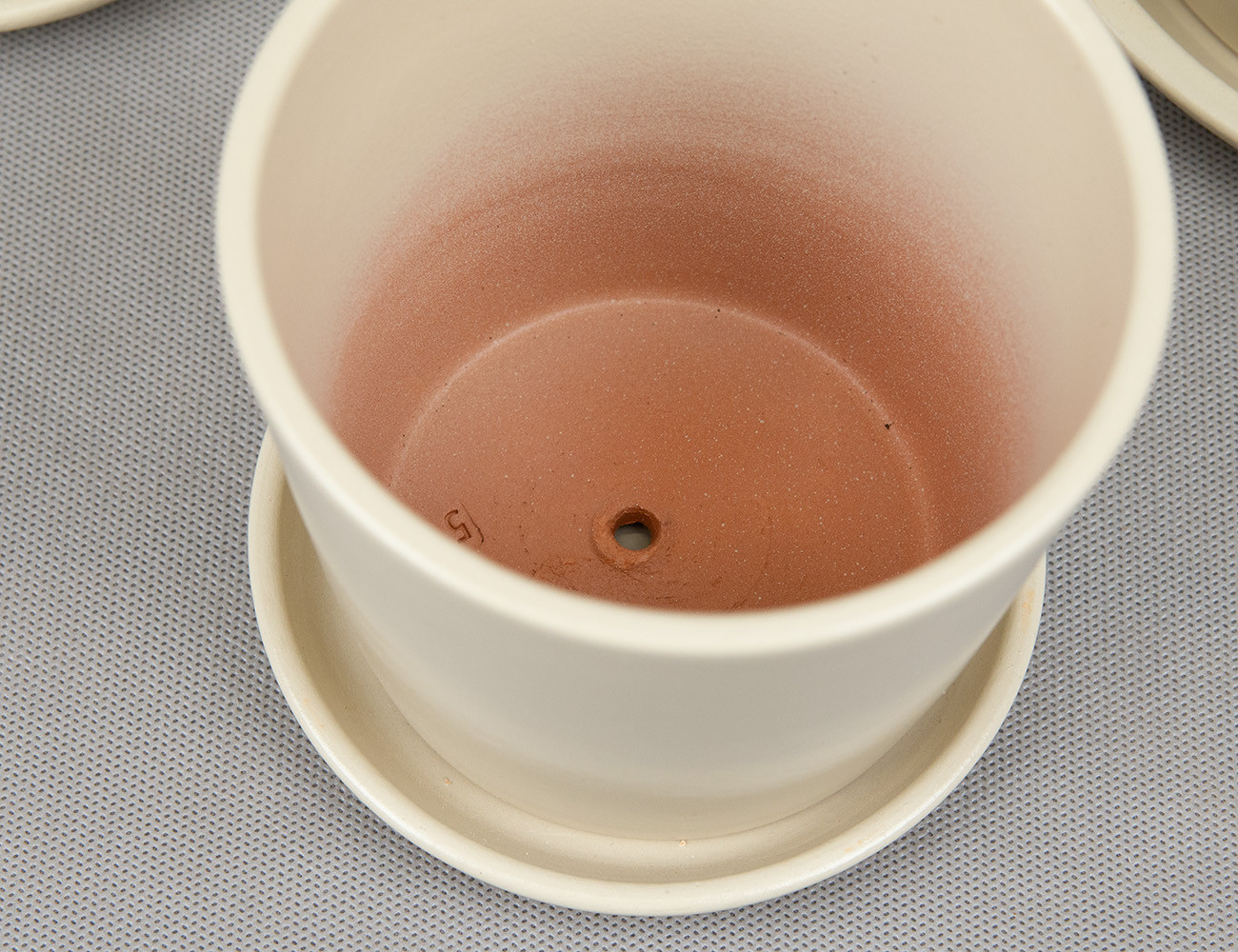 Горшок Жардин песочный Ø12