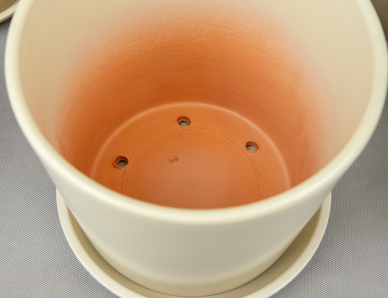  Горшок Жардин песочный Ø22